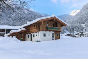 Pension Chalet am M&uuml;llergut Sankt Martin bei Lofer Austria
