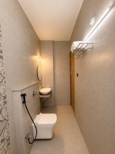 CHINTAMANI BANQUETS & SUITEs