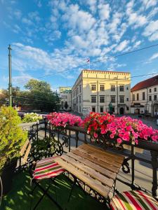 Krakow Apartments & Rooms
