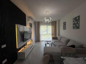 Five EM apartament
