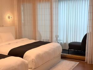 Extra large, 4 minutes to Unju Station, 9 minutes to Yeoksam Station, Gangnam, Seolleung, COEX, Apgujeong, Cheongdam, 1 minute to convenience store, Parking, luggage storage, Pickup