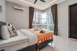 B3 l KlCC & TRX l Minimalist l 17 Pax