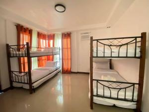 Lupato Transient House - San Fernando City, La Union