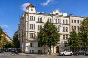 Your Prague Story Starts Here