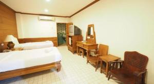 Fah Place Hotel
