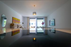 Luxury 2 Bedroom Apartment Sea View Altos de Los Monteros