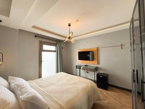 Talles Suite
