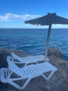 Holiday Dúplex Cap Sa Sal at the edge of the sea