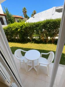 Odysseus Apartments