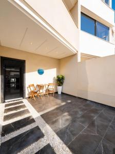 Modern Family Villa