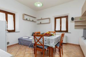 Piazza dei Leoni-Historical Center & Station within Walking Distance