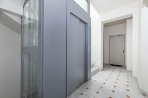 Piazza dei Leoni-Historical Center & Station within Walking Distance