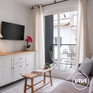 ViVi Homes - Casa Ovi - Center - Beach -Terrace