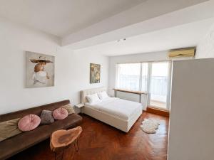 Magheru Ultracentral Studio with Terrace