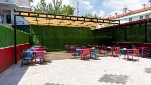 Ermet Homes Apart