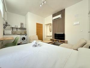 Nova Suites - Los Boliches & Beach