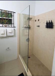 Comfort Stay with shared pool only from 15mins Ocho