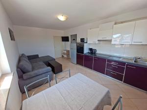 Apartment with no balcony