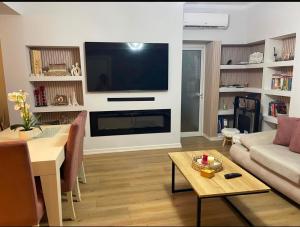 Spacious & Bright Apartment in Saranda