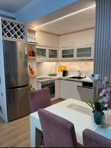 Spacious & Bright Apartment in Saranda