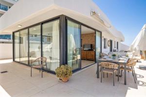 Riviera Ocean View Penthouse - ref 97