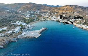 Ostria Studios - Spilia Sikinos Greece
