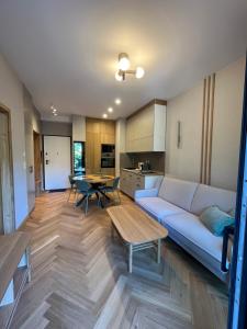 Prime Home GAJA - balcony and park view, 10 minutes to the beach, free parking