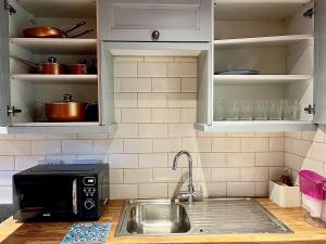 Studio flat in the Stour Valley