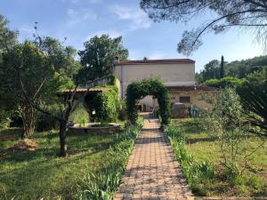 Villa la graine de vie avec piscine partagée