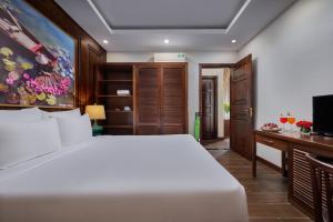 Bai Dinh Riverside Resort & Spa