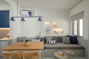 Androsea Sea View Suite - Ideal Family Retreat