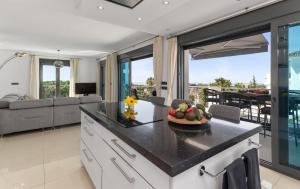 Exclusive Villa with amazing views - near beach