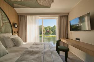Persante Sunrise Collection Marina & River by Downtown Apartments