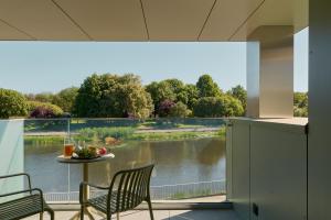 Persante Sunrise Collection by Downtown Apartments