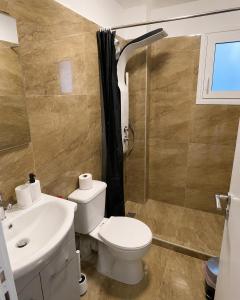 studio room with private bathroom-floor 2