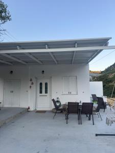 Sykano Espace, Skyros Island