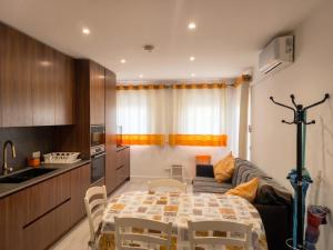 Charming Apartment in Quarteira - 50 m² - Terrace