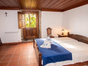 Charming house with fireplace, mountain view, Ponte da Barca