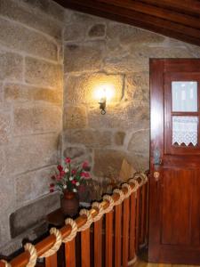 Charming house with fireplace, mountain view, Ponte da Barca