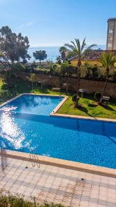 Spacious apartment in Calpe of 100 m² with shared pool!