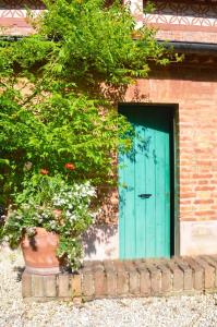 Comfortable Apartment in Fabriano, 35 m² with Shared Pool