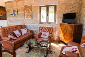 Charming House in Fornos with shared pool
