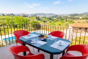 Charming House in Fornos with shared pool