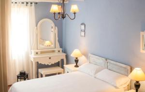 Welcoming House in Alcaracejos with Shared Pool