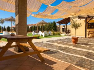 Welcoming House in Alcaracejos with Shared Pool