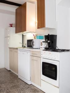 Charming House in Sveti Jakov, Mountain View