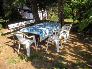 Charming House in Sveti Jakov, Mountain View