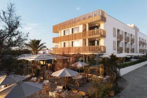 Sabatic Formentera Autograph Collection