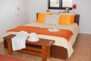 Modern Apartment in Alvor with Shared Pool (70 m²)