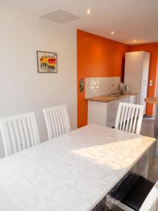 Maison spacieuse à Le Vivier-sur-Mer, proches des commodités